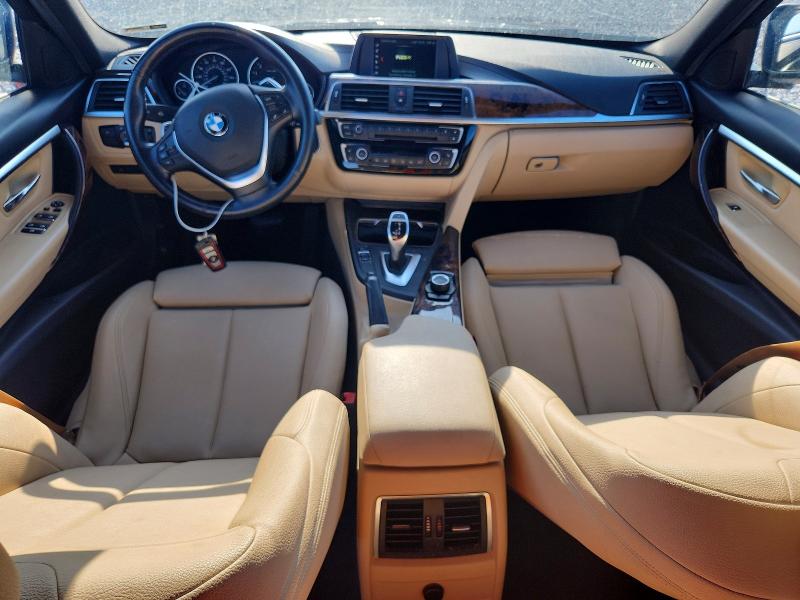65301476 :رقم المزاد ، WBA8D9G51JNU71363 vin ، 2018 Bmw 330 مزاد بيع