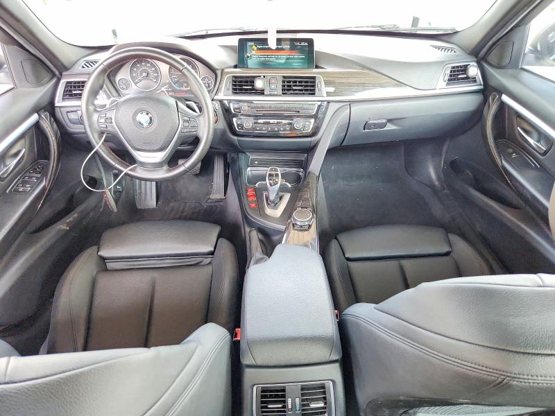 64752586 :رقم المزاد ، WBA8B9G35HNU51924 vin ، 2017 Bmw 3 Series 330i مزاد بيع