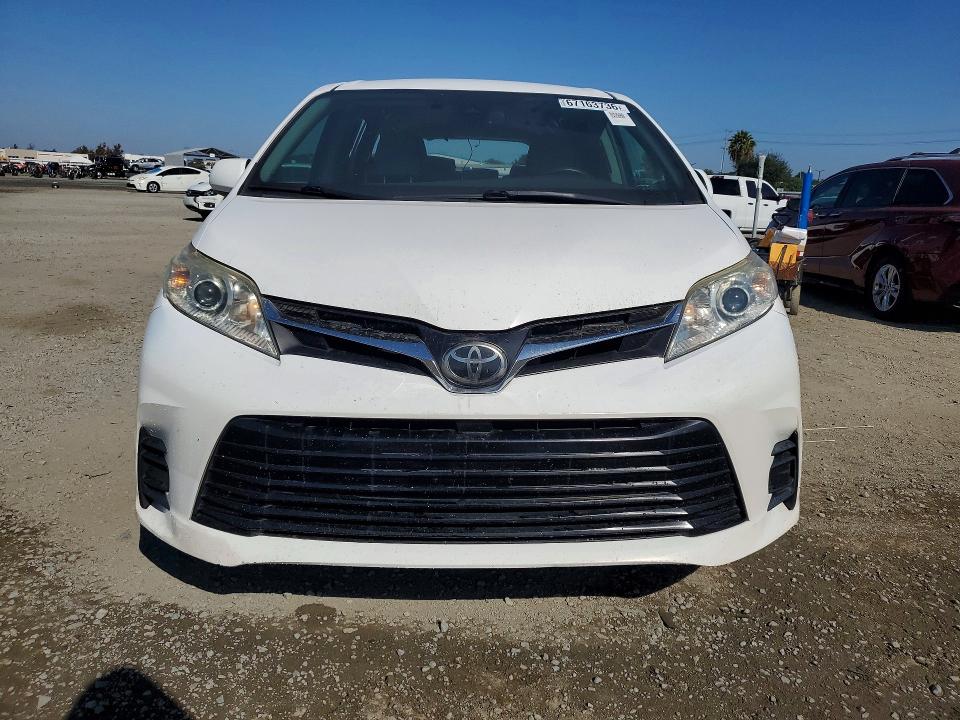 Продаж на аукціоні авто 2018 Toyota Sienna, vin: 5TDKZ3DC4JS933810, номер лоту: 67163736