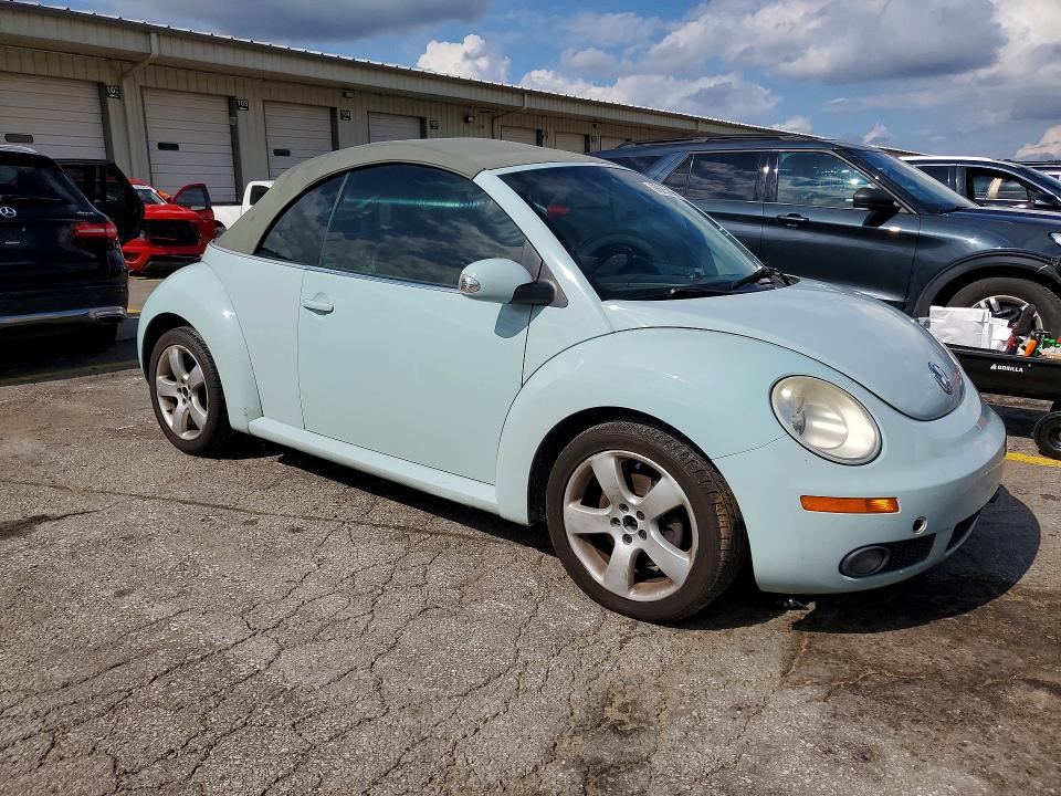 66085096 :رقم المزاد ، 3VWSF31Y26M319447 vin ، 2006 Volkswagen New Beetle مزاد بيع