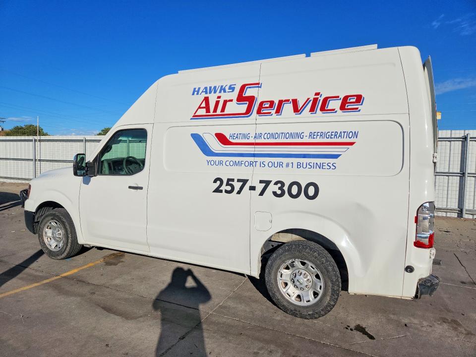 65229966 :رقم المزاد ، 1N6AF0LY9JN800883 vin ، 2018 Nissan Nv مزاد بيع