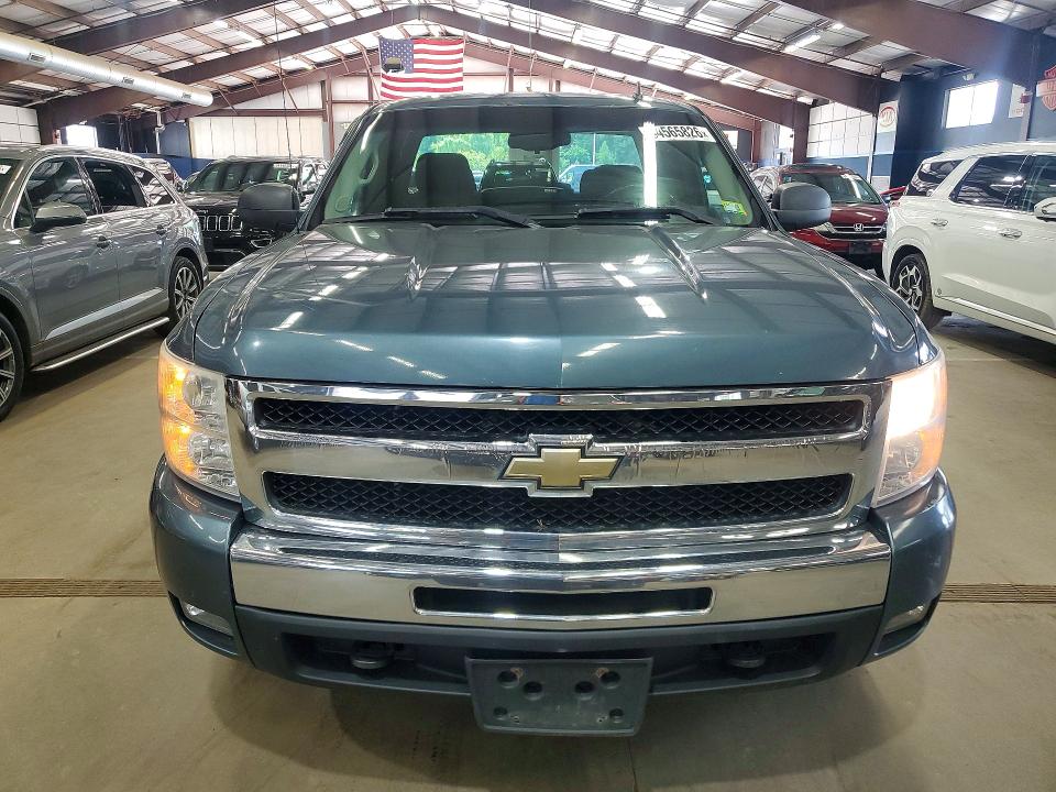 64565826 :رقم المزاد ، 1GCSKSE37AZ151044 vin ، 2010 Chevrolet Silverado مزاد بيع