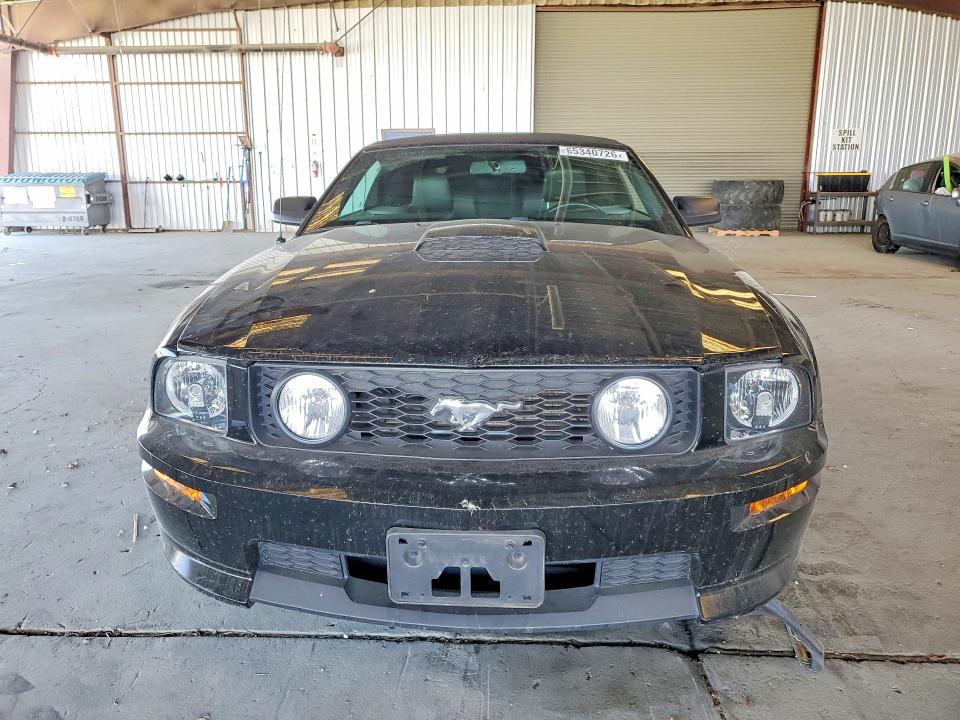 65340726 :رقم المزاد ، 1ZVHT85H185147589 vin ، 2008 Ford Mustang مزاد بيع