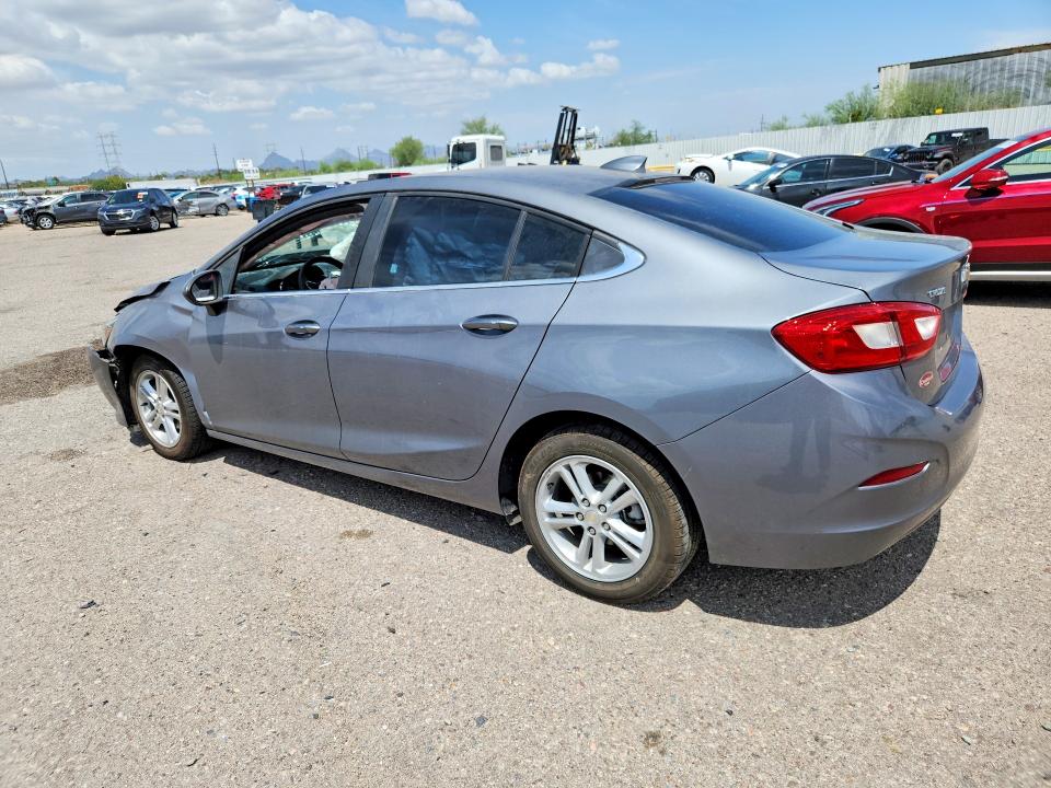 64148186 :رقم المزاد ، 1G1BE5SM9J7216163 vin ، 2018 Chevrolet Cruze مزاد بيع