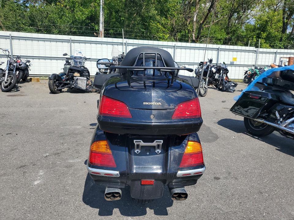 2001 Honda Gl1800 მანქანა იყიდება აუქციონზე, vin: 1HFSC47081A003372, აუქციონის ნომერი: 63897316