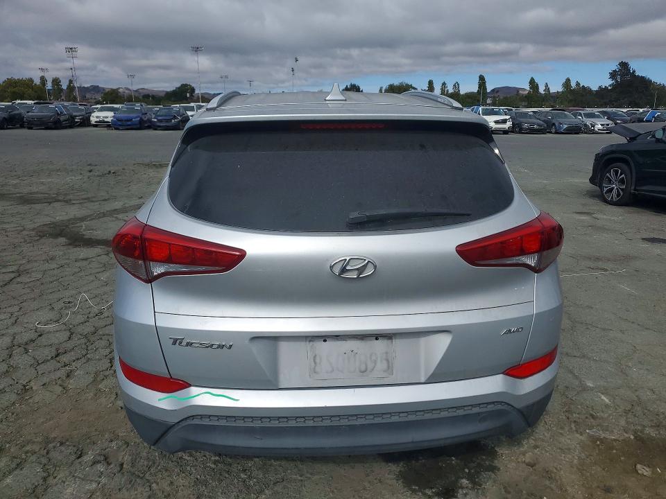 Продаж на аукціоні авто 2018 Hyundai Tucson, vin: KM8J3CA44JU766852, номер лоту: 64997416