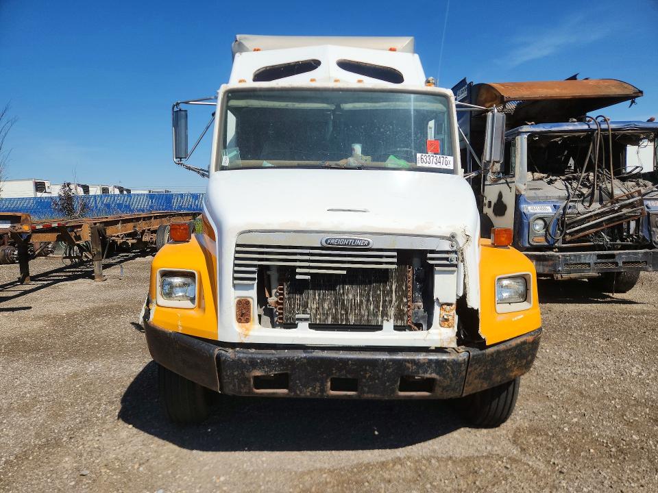 Aukcja sprzedaży 2000 Freightliner Medium Conventional, vin: 1FV6JJAA5YHG05138, numer aukcji: 63373476