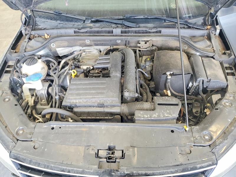 65237996 :رقم المزاد ، 3VW2B7AJ6HM348068 vin ، 2017 Volkswagen Jetta مزاد بيع