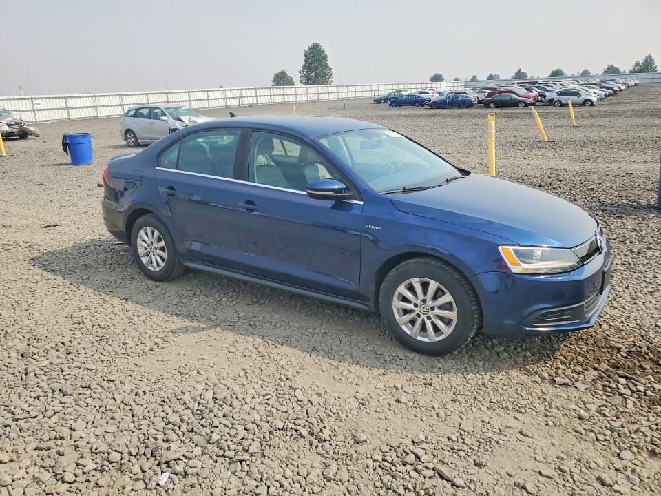 64494276 :رقم المزاد ، 3VW637AJXDM295156 vin ، 2013 Volkswagen Jetta مزاد بيع