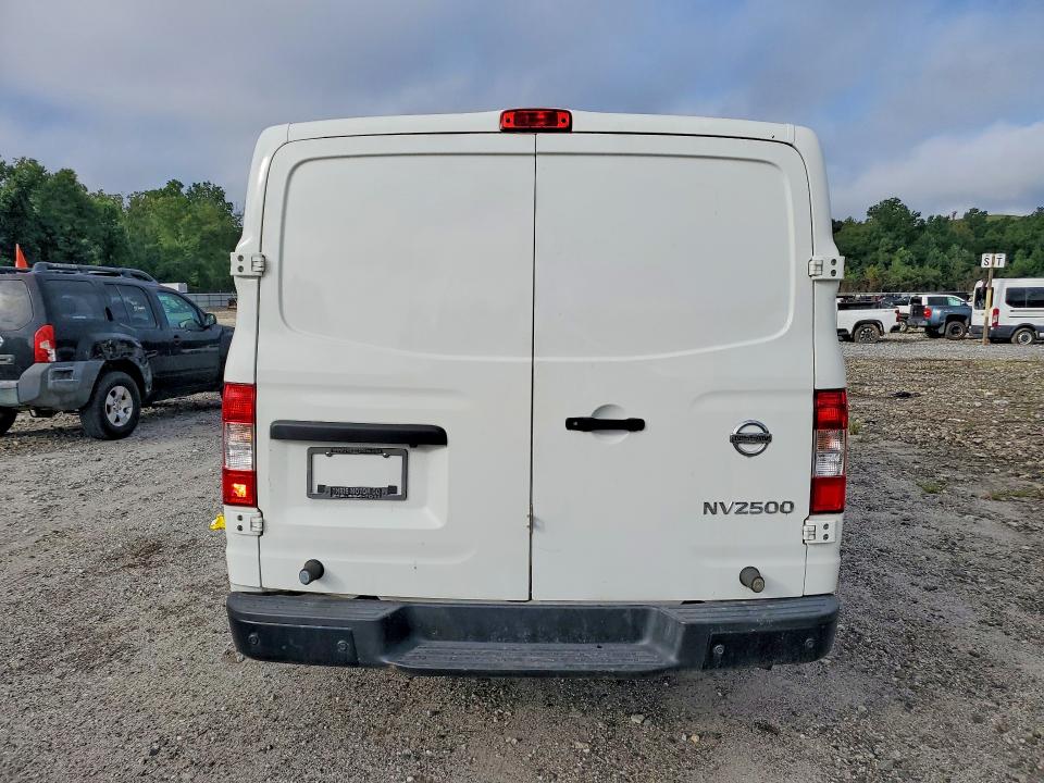 64092716 :رقم المزاد ، 1N6BF0KY8LN800737 vin ، 2020 Nissan Nv 2500 مزاد بيع