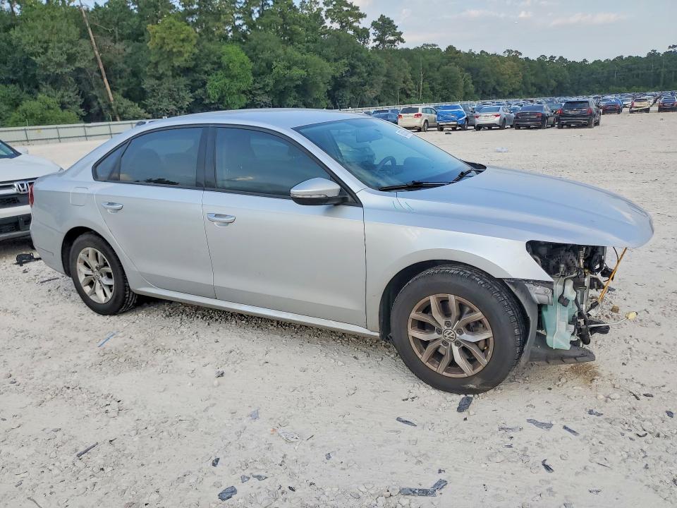 Продаж на аукціоні авто 2018 Volkswagen Passat, vin: 1VWAA7A32JC033372, номер лоту: 63585856