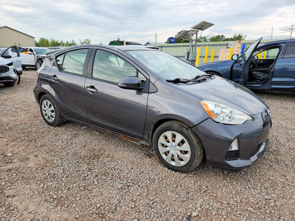 65525706 :رقم المزاد ، JTDKDTB32D1543159 vin ، 2013 Toyota Prius C مزاد بيع