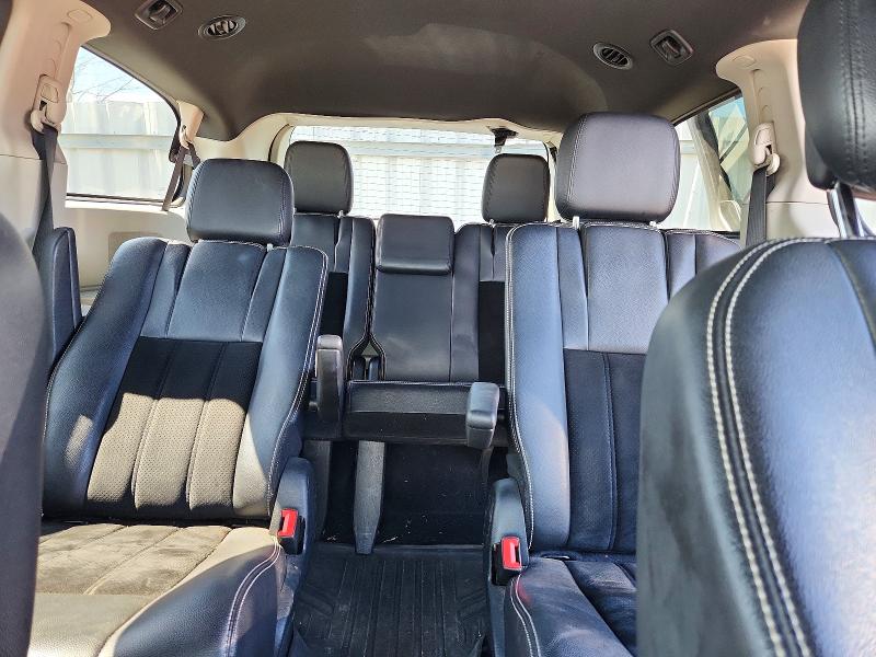 Auction sale of the 2017 Dodge Grand Caravan, vin: 2C4RDGBGXHR742583, lot number: 65378356