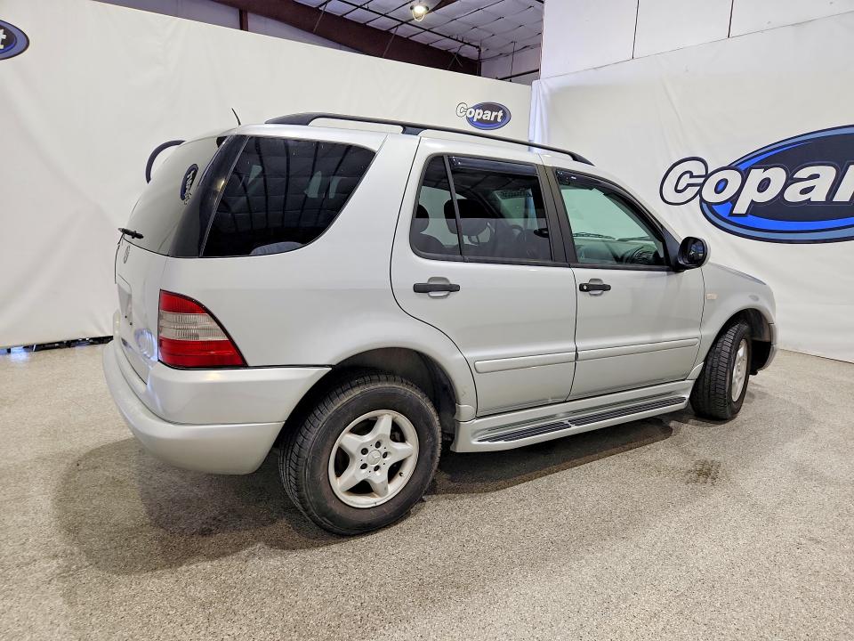 Продаж на аукціоні авто 2000 Mercedes-benz Ml, vin: 4JGAB54E1YA188305, номер лоту: 65868656