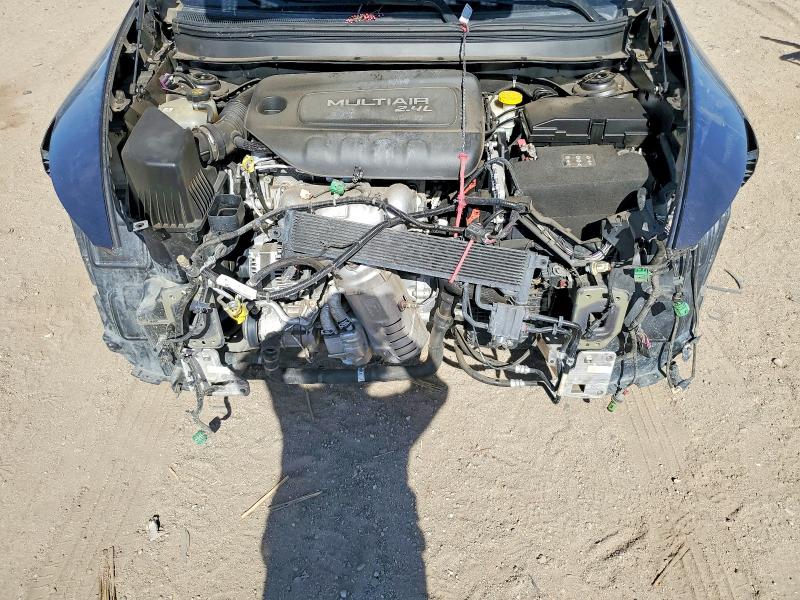 63310266 :رقم المزاد ، 1C4PJLCB1FW530865 vin ، 2015 Jeep Cherokee مزاد بيع