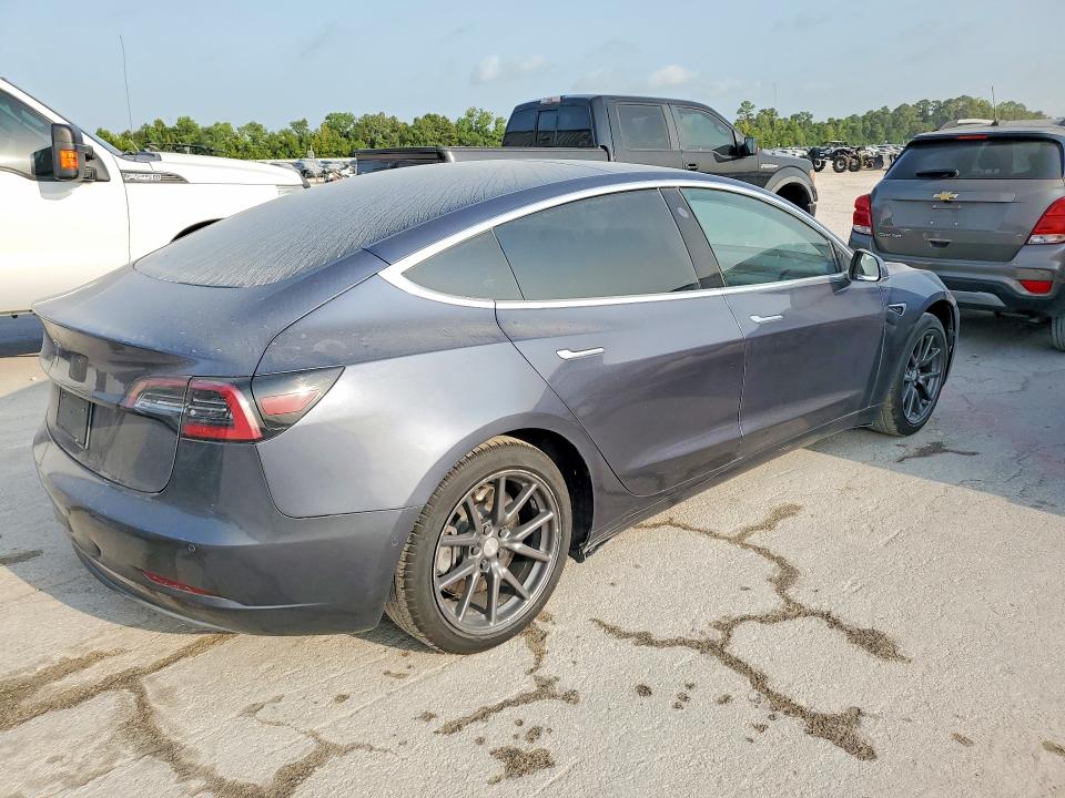 2020 Tesla Model 3 მანქანა იყიდება აუქციონზე, vin: 5YJ3E1EA7LF704997, აუქციონის ნომერი: 61755776