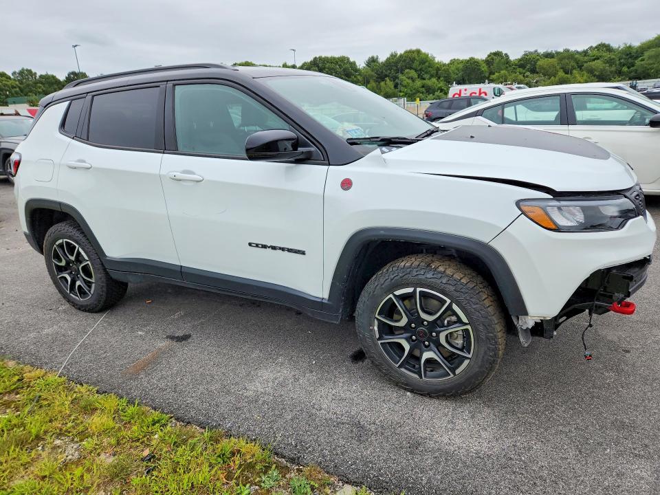 65012046 :رقم المزاد ، 3C4NJDDN0ST584017 vin ، 2025 Jeep Compass مزاد بيع