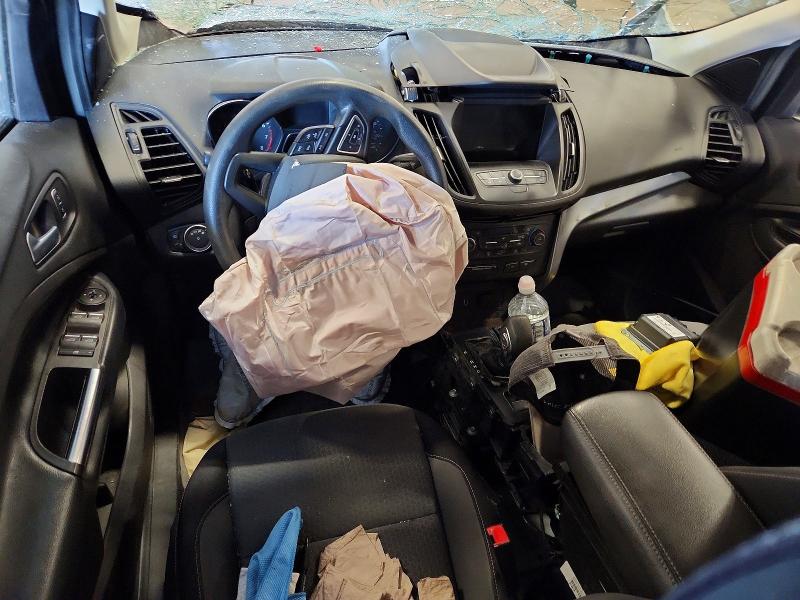66015876 :رقم المزاد ، 1FMCU0GD6KUA04166 vin ، 2019 Ford Escape مزاد بيع