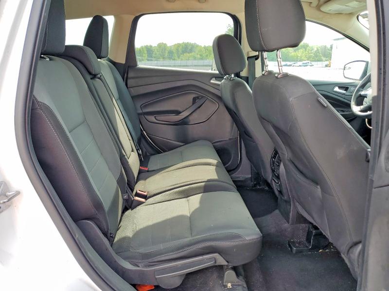 Продажа на аукционе авто 2016 Ford Escape, vin: 1FMCU0GX5GUC87371, номер лота: 64048216