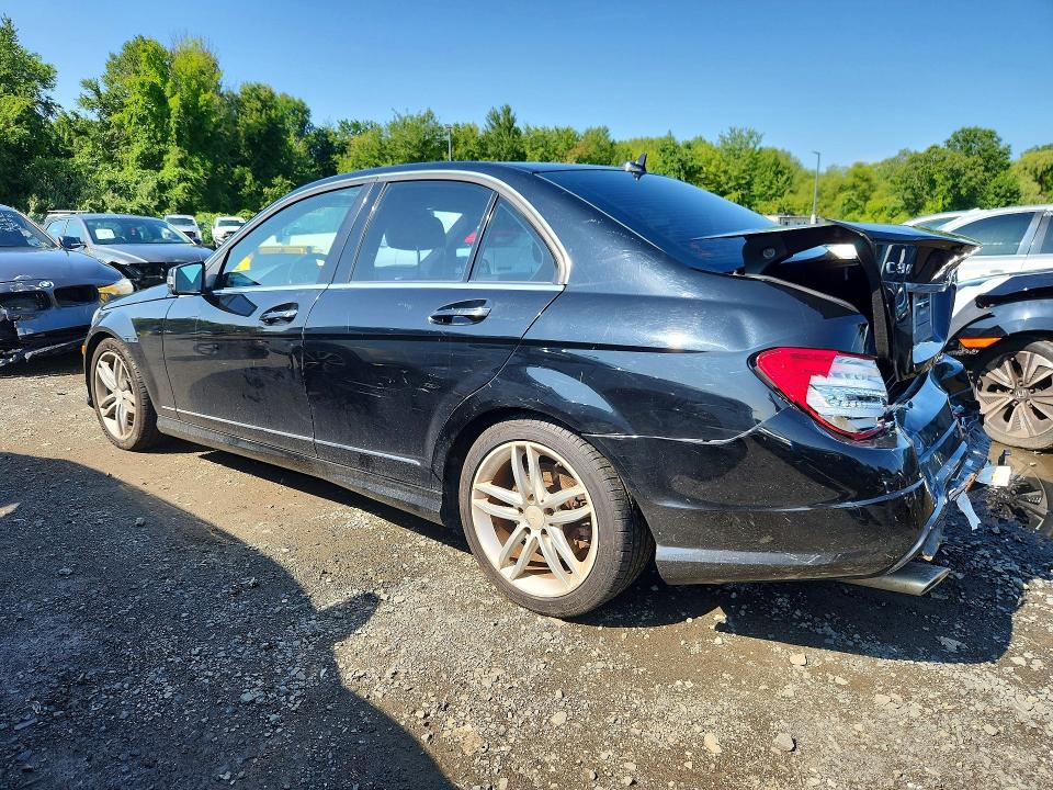 2014 Mercedes-benz C მანქანა იყიდება აუქციონზე, vin: WDDGF8AB1EA965257, აუქციონის ნომერი: 66280746