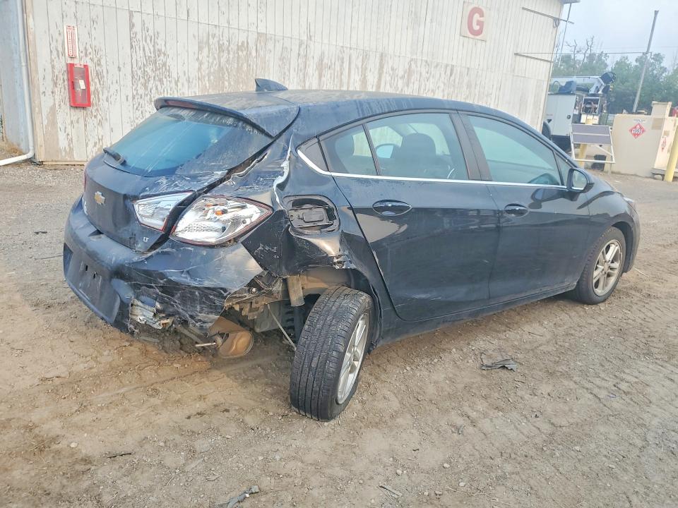64597516 :رقم المزاد ، 3G1BD6SM0JS523635 vin ، 2018 Chevrolet Cruze مزاد بيع