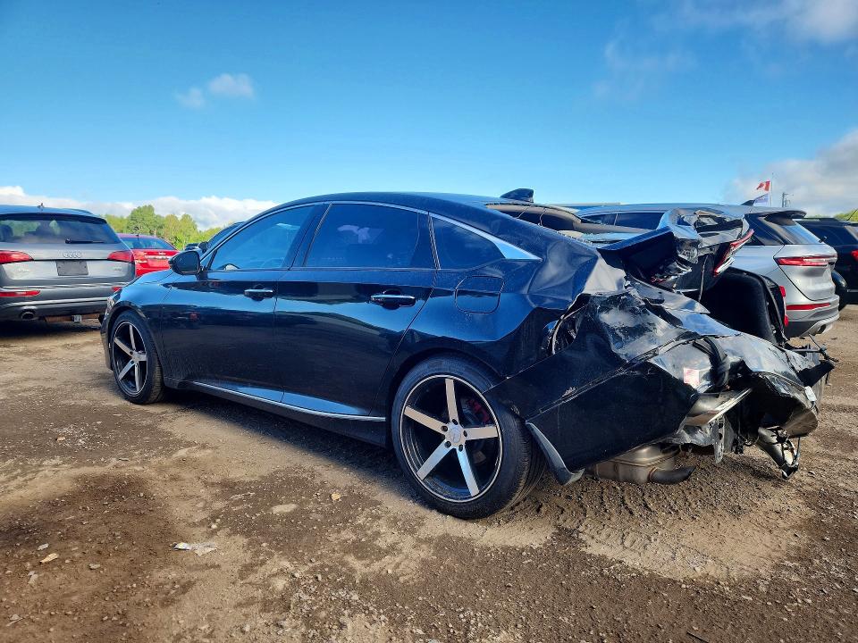 Продажа на аукционе авто 2018 Honda Accord, vin: 1HGCV1F92JA802119, номер лота: 64834346
