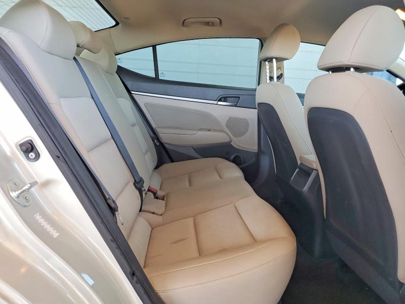 2018 Hyundai Elantra მანქანა იყიდება აუქციონზე, vin: KMHD84LF2JU622820, აუქციონის ნომერი: 63688146