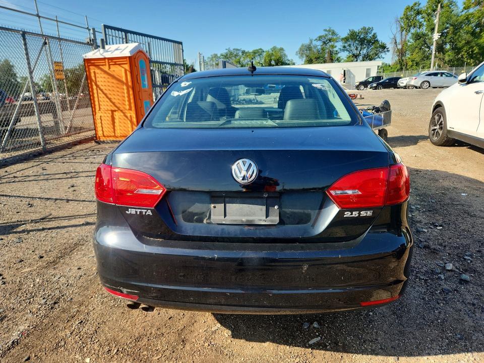 64227646 :رقم المزاد ، 3VWDP7AJ0CM108419 vin ، 2012 Volkswagen Jetta مزاد بيع