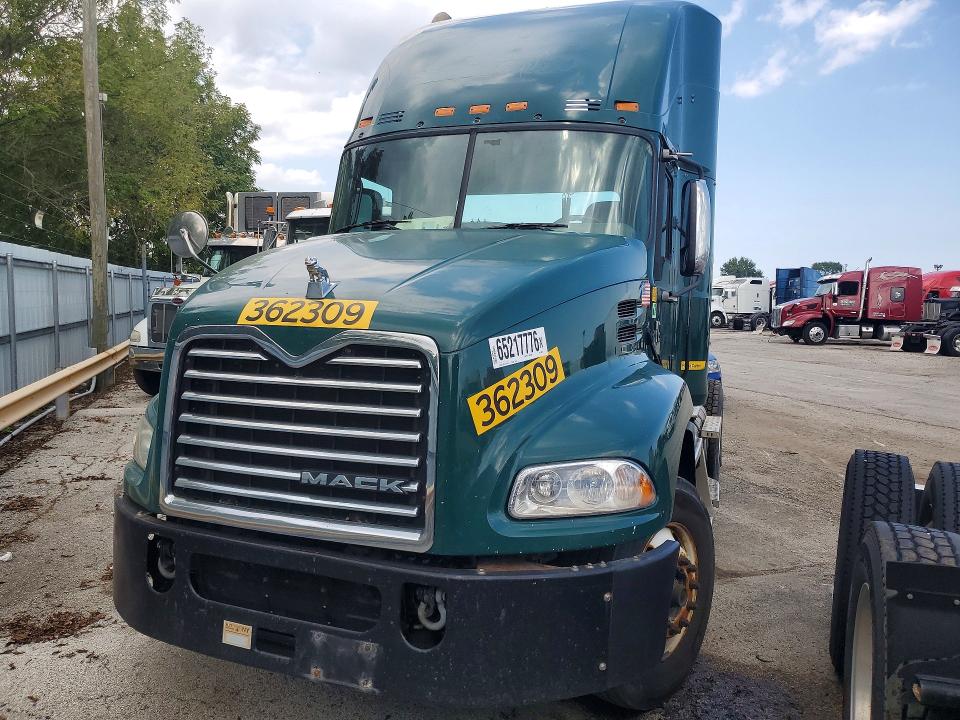 Продажа на аукционе авто 2017 Mack 600, vin: 1M1AW01X3HM009617, номер лота: 65217776