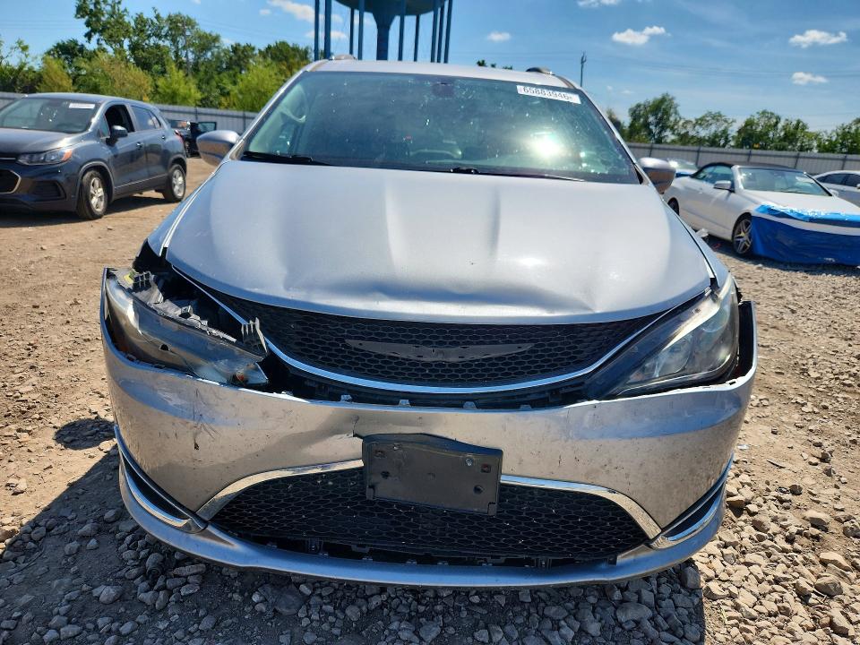 2019 Chrysler Pacifica მანქანა იყიდება აუქციონზე, vin: 2C4RC1EG4KR594336, აუქციონის ნომერი: 65883946