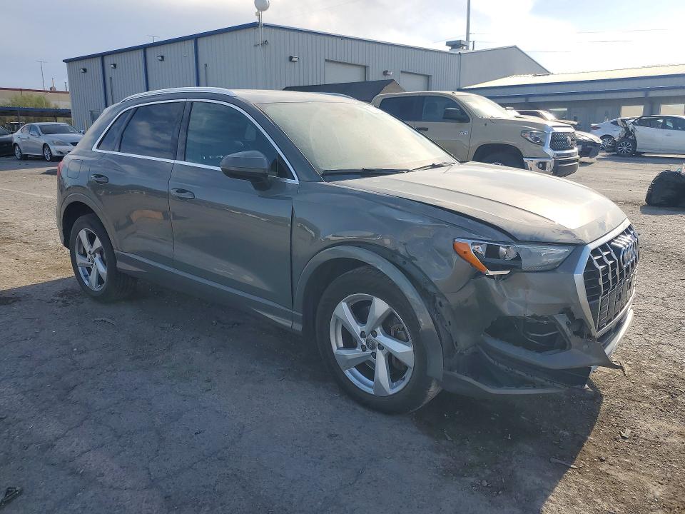 63746976 :رقم المزاد ، WA1AECF36K1077052 vin ، 2019 Audi Q3 مزاد بيع