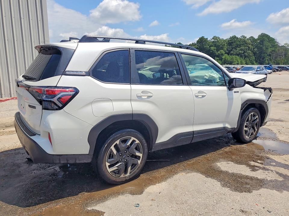 2025 Subaru Forester მანქანა იყიდება აუქციონზე, vin: JF2SLSED1SH415289, აუქციონის ნომერი: 64741426