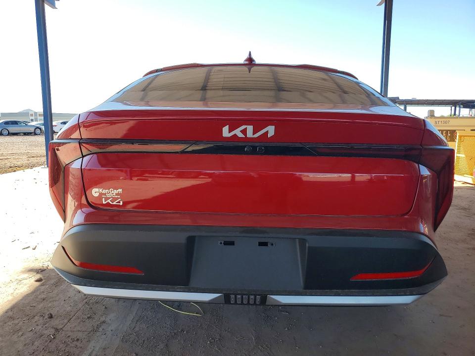 64971816 :رقم المزاد ، 3KPFU4DE4SE217900 vin ، 2025 Kia K4 مزاد بيع