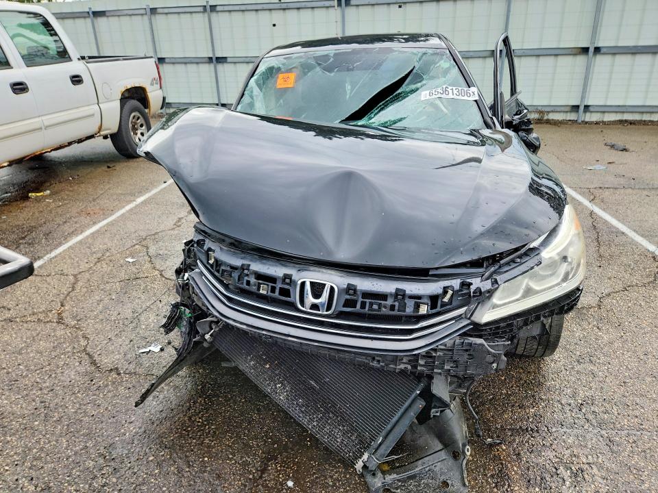 65361306 :رقم المزاد ، 1HGCR2F17HA219026 vin ، 2017 Honda Accord مزاد بيع