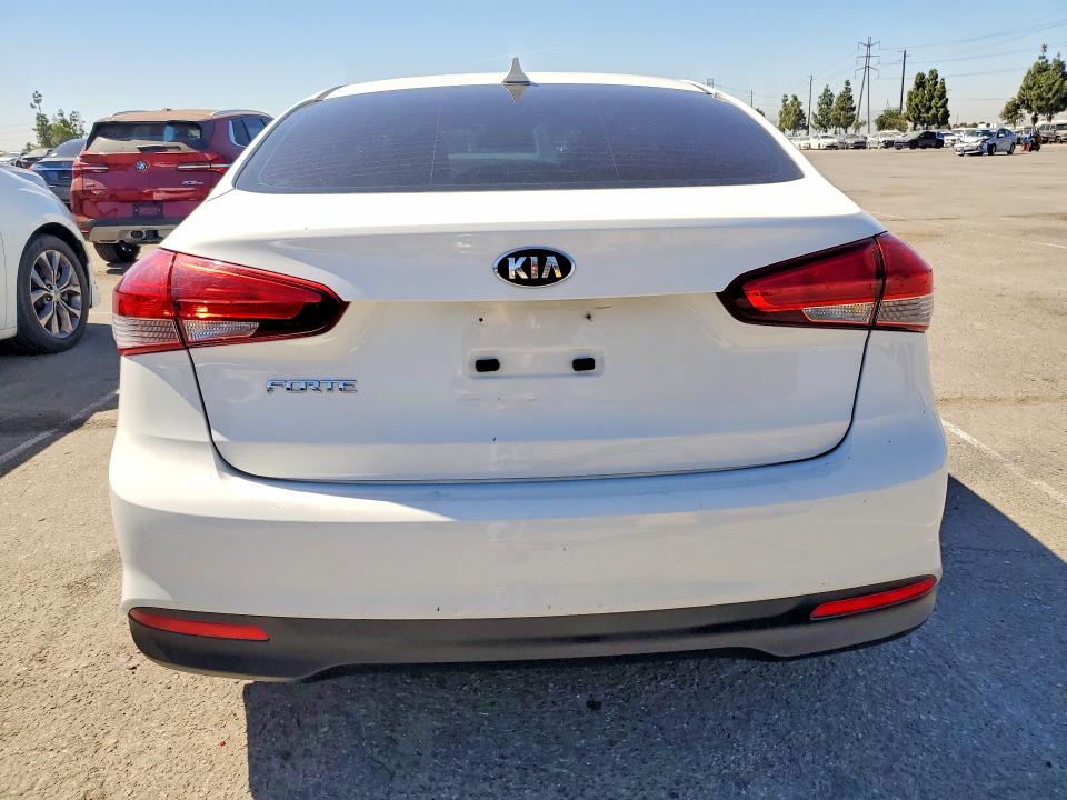 Продаж на аукціоні авто 2017 Kia Forte, vin: 3KPFK4A7XHE121032, номер лоту: 61454736