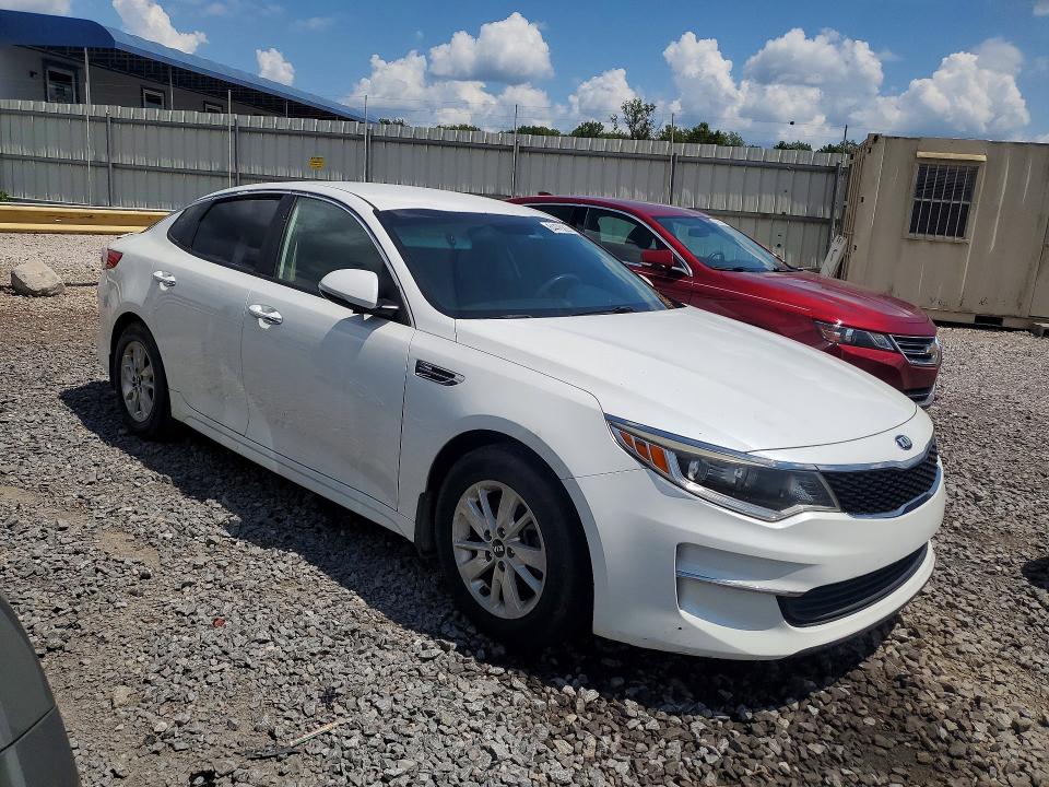 2016 Kia Optima მანქანა იყიდება აუქციონზე, vin: 5XXGT4L31GG036596, აუქციონის ნომერი: 64476226