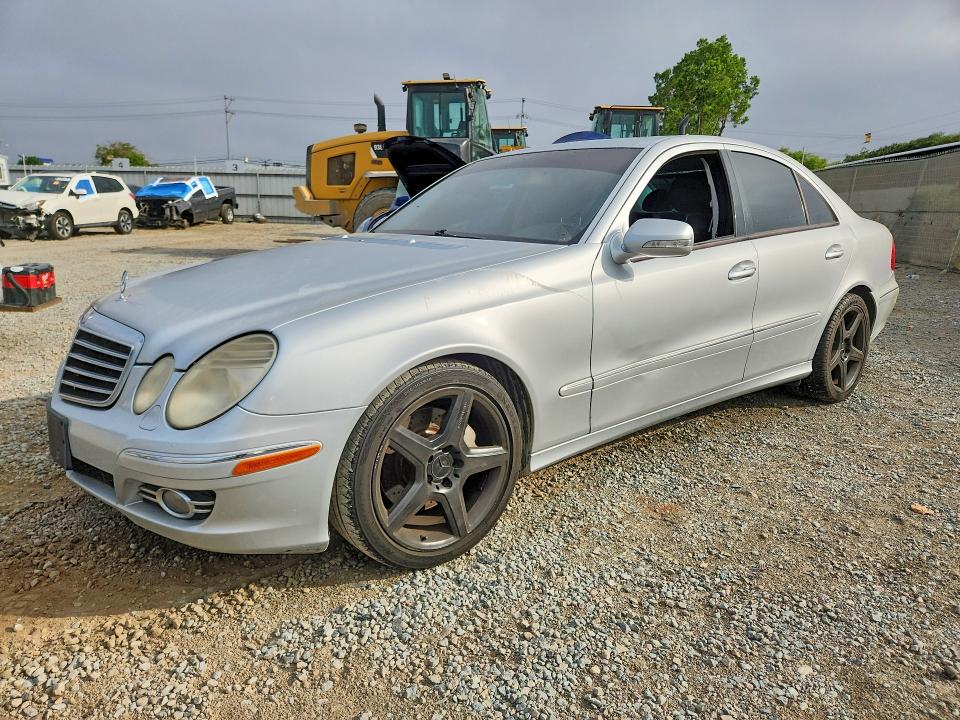 2007 Mercedes-benz E მანქანა იყიდება აუქციონზე, vin: WDBUF56X07B159583, აუქციონის ნომერი: 64495956