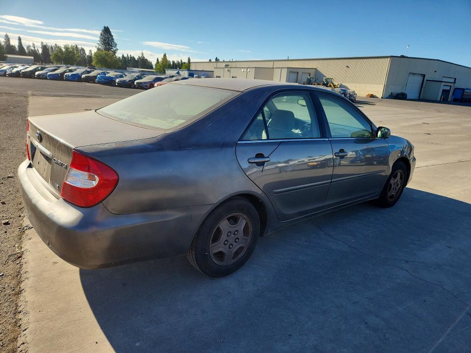 2003 Toyota Camry მანქანა იყიდება აუქციონზე, vin: 4T1BF32K33U550566, აუქციონის ნომერი: 66354236