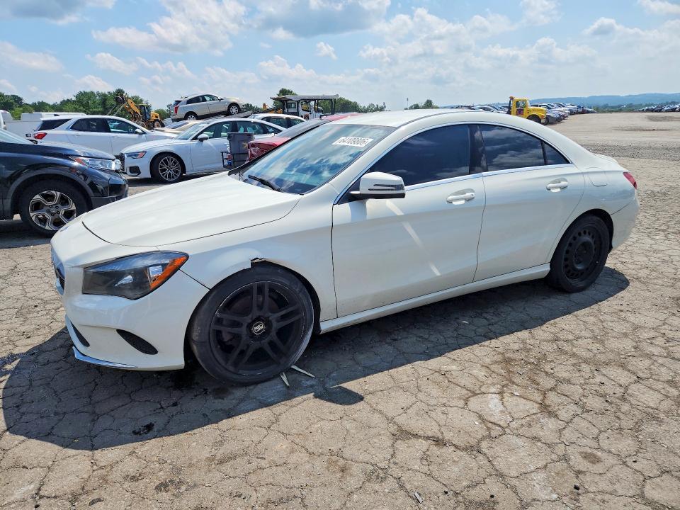 64109806 :رقم المزاد ، WDDSJ4EB5HN499406 vin ، 2017 Mercedes-benz Cla مزاد بيع