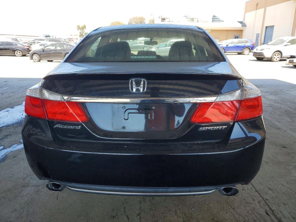 Auction sale of the 2015 Honda Accord, vin: 1HGCR2F56FA255032, lot number: 65914406