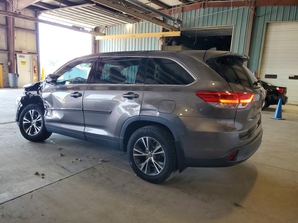 Продажа на аукционе авто 2019 Toyota Highlander, vin: 5TDBZRFH2KS935665, номер лота: 65851056