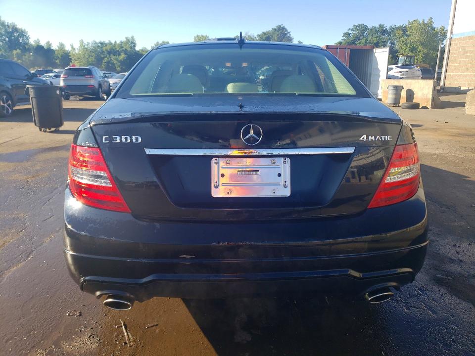 Продажа на аукционе авто 2013 Mercedes-benz C, vin: WDDGF8AB9DA811782, номер лота: 66057756