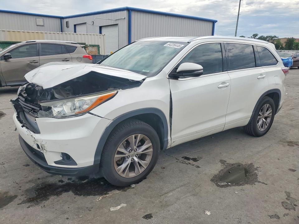 Auction sale of the 2015 Toyota Highlander, vin: 5TDKKRFH6FS045096, lot number: 64226446