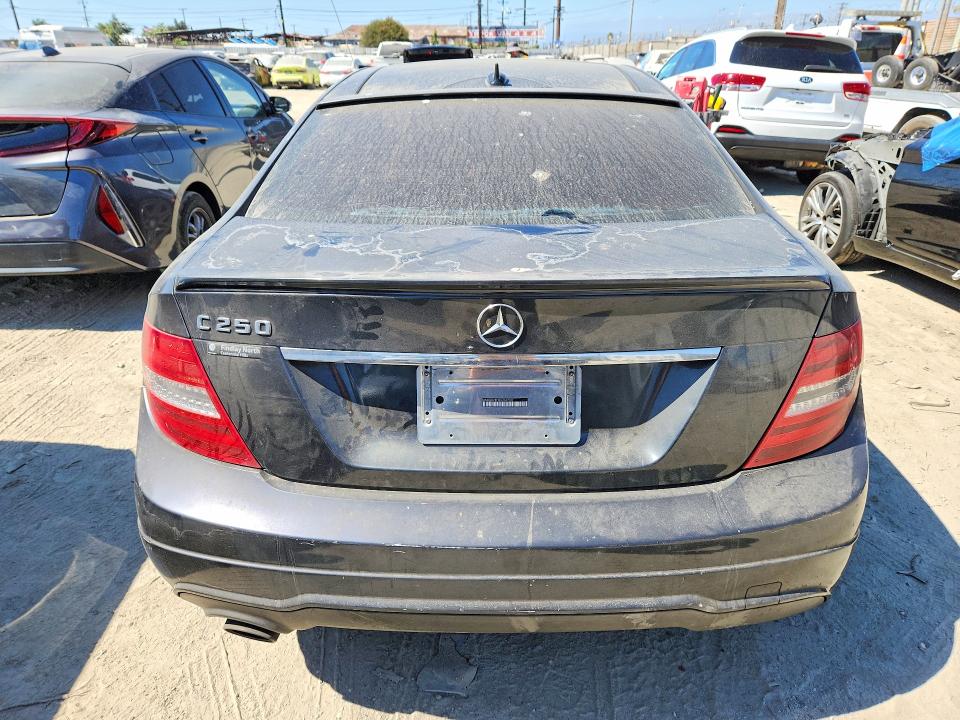 65161466 :رقم المزاد ، WDDGJ4HB1EG269783 vin ، 2014 Mercedes-benz C مزاد بيع