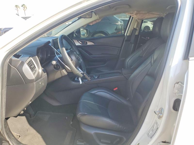 Продажа на аукционе авто 2018 Mazda 3, vin: 3MZBN1V39JM276773, номер лота: 66954406