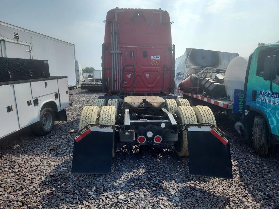 2013 Freightliner Cascadia 125 მანქანა იყიდება აუქციონზე, vin: 3AKJGLBG3DSFD5173, აუქციონის ნომერი: 63414266