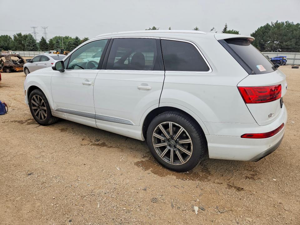 Продажа на аукционе авто 2017 Audi Q7, vin: WA1LAAF78HD020175, номер лота: 64631816