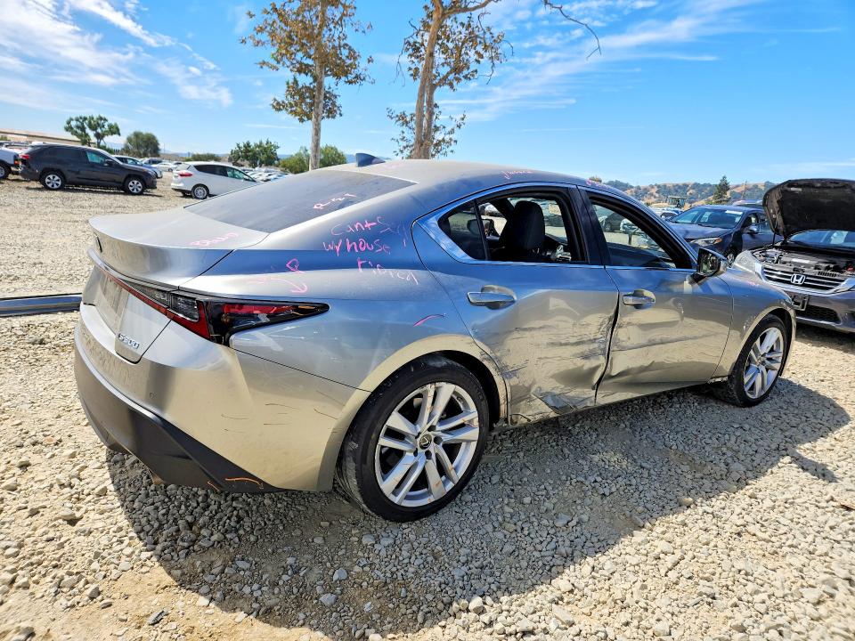 65920426 :رقم المزاد ، JTHCA1D22M5112169 vin ، 2021 Lexus Is مزاد بيع