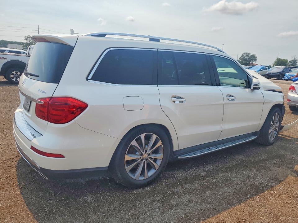 64725216 :رقم المزاد ، 4JGDF6EE3FA531473 vin ، 2015 Mercedes-benz Gl مزاد بيع