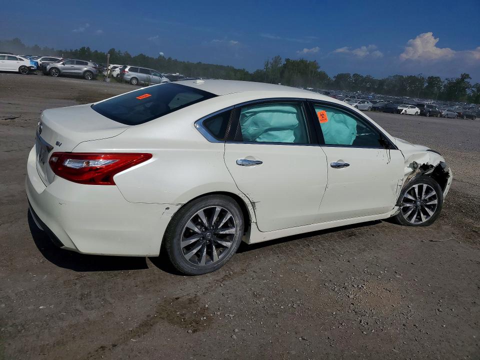 Продаж на аукціоні авто 2017 Nissan Altima, vin: 1N4AL3AP2HC193034, номер лоту: 67121876